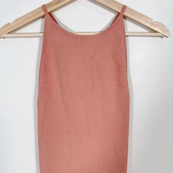‼️ 50% OFF ‼️🌟⭐️✨CLEARANCE SALE ✨⭐️🌟 VICI COLLECTION | PEACH RIBBED TANK TOP - Picture 3 of 10